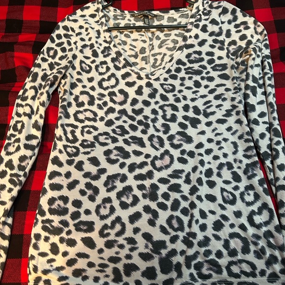 Victoria's Secret Tops - Like new condition long sleeve leopard print